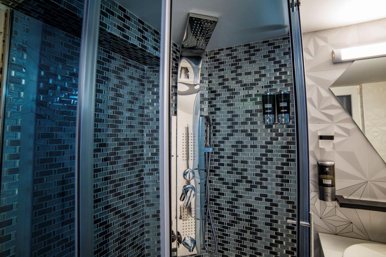 Spa Lux Apartmani نوفي ساد المظهر الخارجي الصورة